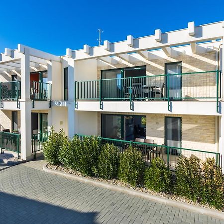 Queen Beach Apartments Нин Экстерьер фото