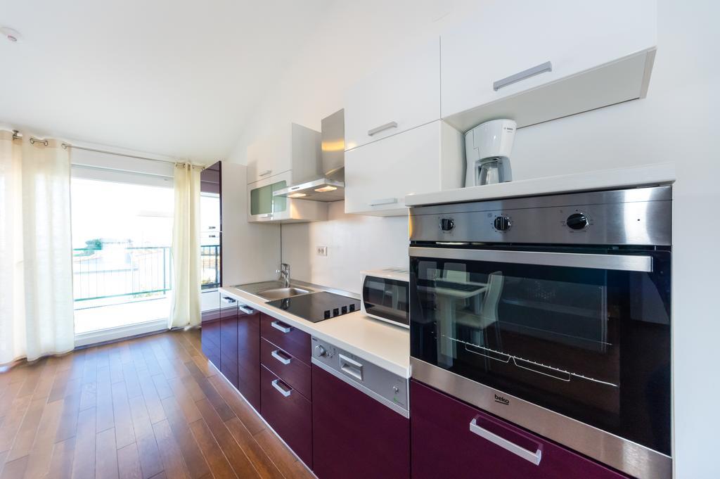 Queen Beach Apartments Нин Экстерьер фото