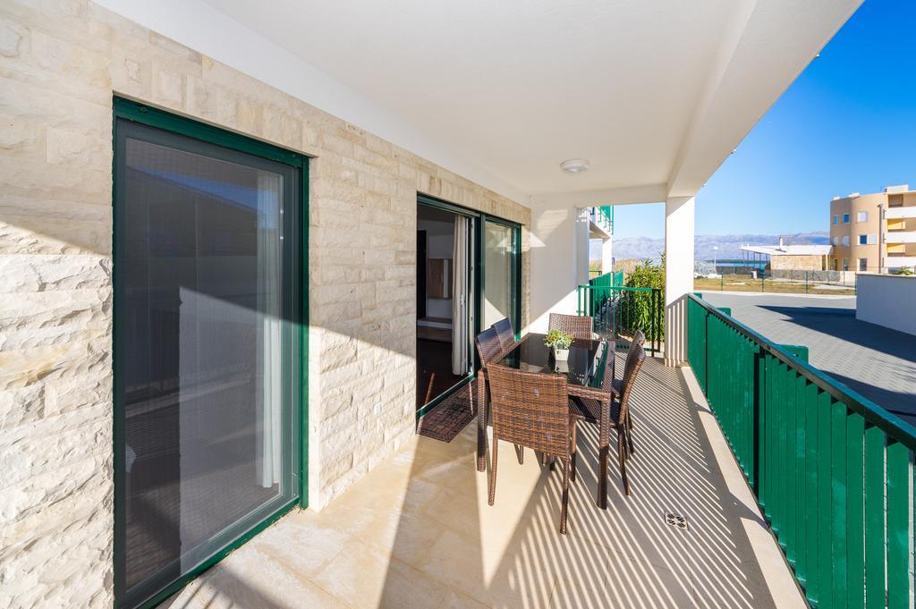 Queen Beach Apartments Нин Экстерьер фото